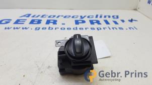 Gebruikte Licht Schakelaar Mercedes A (W169) 1.5 A-150 5-Drs. Prijs € 15,00 Margeregeling aangeboden door Autorec. Gebr. Prins b.v.