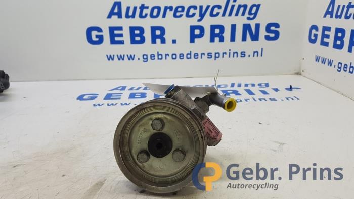 Gebruikte Servopomp Opel Combo 1.3 CDTI 16V Prijs € 50,00 Margeregeling aangeboden door Autorec. Gebr. Prins b.v.