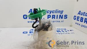 Gebruikte Tank element Pomp Volkswagen Golf VII (AUA) 1.0 TSI 12V BlueMotion Prijs € 40,00 Margeregeling aangeboden door Autorec. Gebr. Prins b.v.