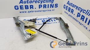 Gebruikte Ruitmechaniek 4Deurs rechts-voor Citroen C4 Cactus (0B/0P) 1.2 PureTech 82 12V Prijs € 35,00 Margeregeling aangeboden door Autorec. Gebr. Prins b.v.