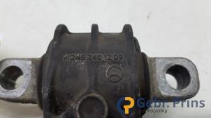 Gebruikte Versnellingsbak Steun Mercedes A (W176) 1.6 A-180 16V Prijs € 15,00 Margeregeling aangeboden door Autorec. Gebr. Prins b.v.