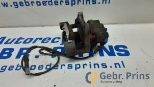 Gebruikte Remklauw (Tang) rechts-achter BMW 3 serie (F30) 330e Prijs € 50,00 Margeregeling aangeboden door Autorec. Gebr. Prins b.v.