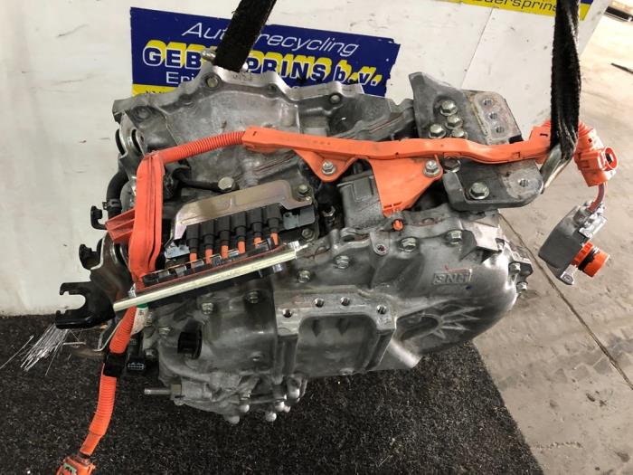 Versnellingsbak van een Toyota RAV4 (A5) 2.5 Hybrid 16V AWD 2019
