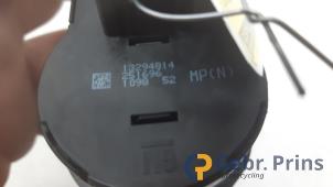 Gebruikte Licht Schakelaar Opel Meriva 1.4 16V Ecotec Prijs € 20,00 Margeregeling aangeboden door Autorec. Gebr. Prins b.v.