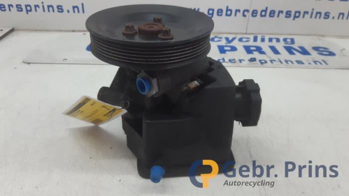 Gebruikte Pomp Servo Mercedes Vito (639.6) 2.2 109 CDI 16V Prijs € 50,00 Margeregeling aangeboden door Autorec. Gebr. Prins b.v.
