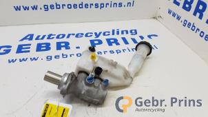 Gebruikte Hoofdremcilinder Nissan Juke (F15) 1.2 DIG-T 16V Prijs € 30,00 Margeregeling aangeboden door Autorec. Gebr. Prins b.v.