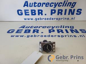 Gebruikte Uurwerk Volkswagen Passat Variant (365) 1.4 TSI 16V Prijs € 10,00 Margeregeling aangeboden door Autorec. Gebr. Prins b.v.