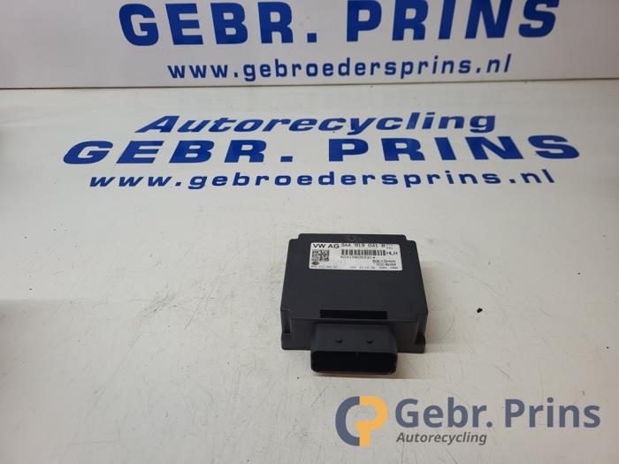 Gebruikte Comfort Module Skoda Citigo 1.0 12V Prijs € 20,00 Margeregeling aangeboden door Autorec. Gebr. Prins b.v.
