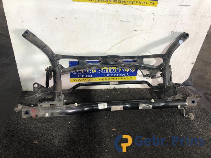 Gebruikte Subframe Volkswagen Golf VIII (CD1) 1.5 eTSI 16V Prijs € 100,00 Margeregeling aangeboden door Autorec. Gebr. Prins b.v.