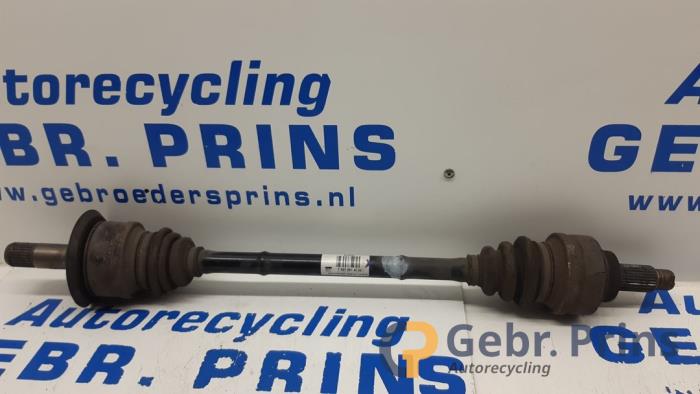 Gebruikte Aandrijfas links-achter BMW 3 serie (F30) 320i 1.6 16V EfficientDynamicsEdition Prijs € 75,00 Margeregeling aangeboden door Autorec. Gebr. Prins b.v.