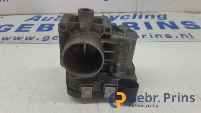 Gebruikte Gasklephuis Ford Ka I 1.3i Prijs € 25,00 Margeregeling aangeboden door Autorec. Gebr. Prins b.v.