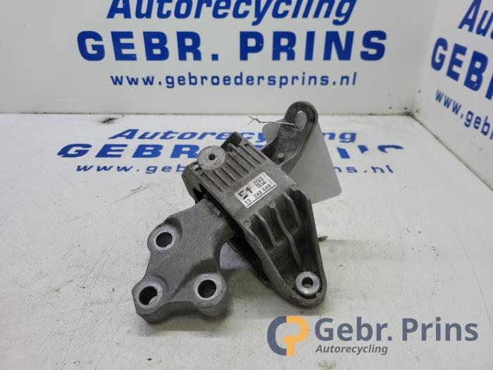 Gebruikte Motorrubber Opel Astra J Sports Tourer (PD8/PE8/PF8) 1.4 Turbo 16V Prijs € 25,00 Margeregeling aangeboden door Autorec. Gebr. Prins b.v.