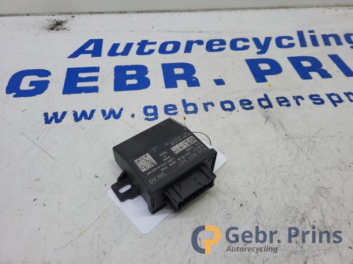 Gebruikte Module Verlichting Volkswagen Tiguan (AD1) 1.4 TSI 16V Prijs € 30,00 Margeregeling aangeboden door Autorec. Gebr. Prins b.v.
