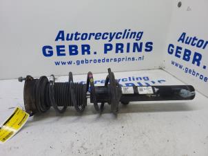 Gebruikte Mac Phersonpoot links-voor Volkswagen Tiguan (AD1) 1.4 TSI 16V Prijs € 75,00 Margeregeling aangeboden door Autorec. Gebr. Prins b.v.