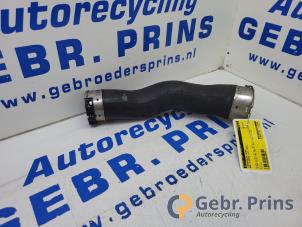 Gebruikte Intercooler Slang BMW 3 serie (F30) 320d 2.0 16V EfficientDynamicsEdition Prijs € 30,00 Margeregeling aangeboden door Autorec. Gebr. Prins b.v.