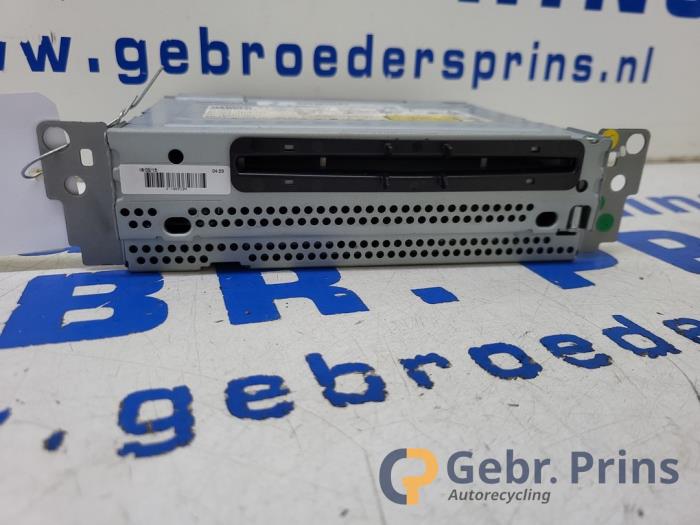 Gebruikte Regelunit Multi Media BMW 3 serie (F30) 320d 2.0 16V EfficientDynamicsEdition Prijs € 200,00 Margeregeling aangeboden door Autorec. Gebr. Prins b.v.