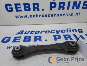 Gebruikte Draagarm boven rechts-achter BMW 3 serie (F30) 320d 2.0 16V EfficientDynamicsEdition Prijs € 20,00 Margeregeling aangeboden door Autorec. Gebr. Prins b.v.