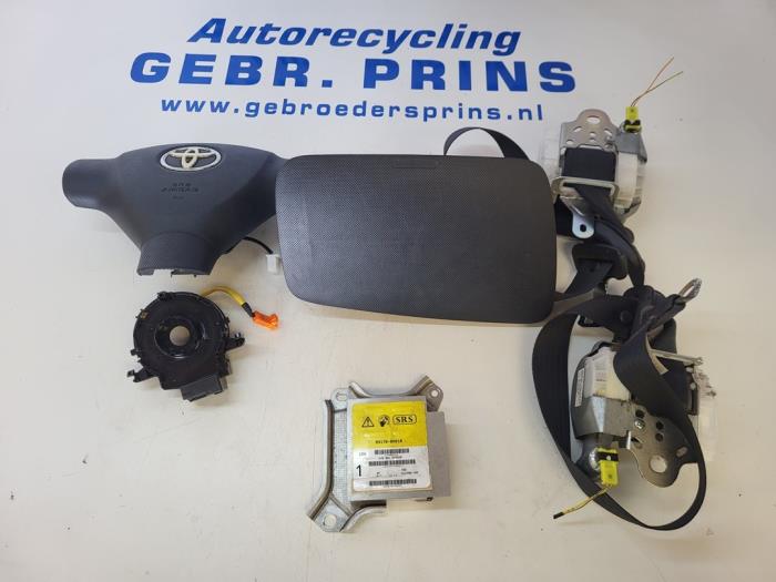 Clé pliable Toyota Aygo 1.0 12V VVT-i - Autorecycling N Kossen bv