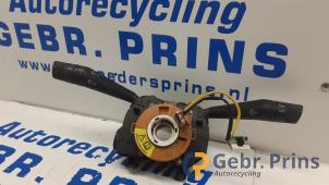 Gebruikte Licht + Raw Schakelaar Citroen Nemo (AA) 1.4 HDi 70 Prijs € 35,00 Margeregeling aangeboden door Autorec. Gebr. Prins b.v.