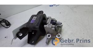 Gebruikte Motorrubber Kia Niro I (DE) 1.6 GDI PHEV Prijs € 75,00 Margeregeling aangeboden door Autorec. Gebr. Prins b.v.