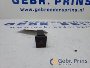 Gebruikte Alarmlicht Schakelaar Cupra Born 58 Prijs € 20,00 Margeregeling aangeboden door Autorec. Gebr. Prins b.v.