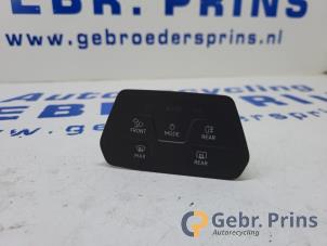 Gebruikte Licht Schakelaar Cupra Born 58 Prijs € 40,00 Margeregeling aangeboden door Autorec. Gebr. Prins b.v.