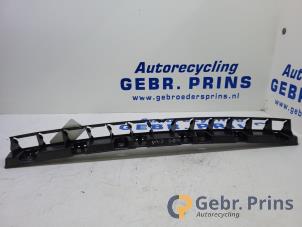 Gebruikte Bumperlijst midden-achter Cupra Born 58 Prijs € 30,00 Margeregeling aangeboden door Autorec. Gebr. Prins b.v.