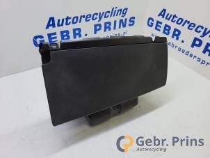 Gebruikte Dashboardkastje Peugeot Partner (GC/GF/GG/GJ/GK) 1.6 BlueHDI 75 Prijs € 36,30 Inclusief btw aangeboden door Autorec. Gebr. Prins b.v.