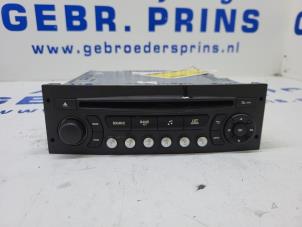 Gebruikte Radio CD Speler Peugeot Partner (GC/GF/GG/GJ/GK) 1.6 BlueHDI 75 Prijs € 50,00 Margeregeling aangeboden door Autorec. Gebr. Prins b.v.