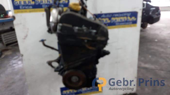 Gebruikte Motor Renault Clio II Societe (SB) 1.5 dCi 68 Prijs € 250,00 Margeregeling aangeboden door Autorec. Gebr. Prins b.v.