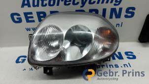 Gebruikte Linker Koplamp Renault Clio II (BB/CB) 1.4 Prijs € 25,00 Margeregeling aangeboden door Autorec. Gebr. Prins b.v.