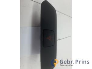 Gebruikte Gevarenlicht Schakelaar Ford Transit Custom 2.0 TDCi 16V Eco Blue 105 mHEV Prijs € 18,15 Inclusief btw aangeboden door Autorec. Gebr. Prins b.v.