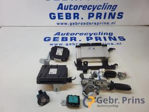 Gebruikte Kontaktslot + computer Kia Picanto (JA) 1.0 DPi 12V Prijs € 200,00 Margeregeling aangeboden door Autorec. Gebr. Prins b.v.