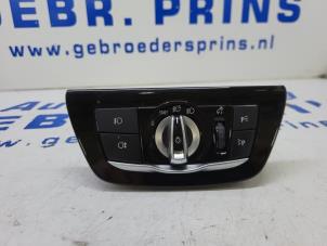 Gebruikte Schakelaar Licht BMW 5 serie (G30) 523d 2.0 TwinPower Turbo 16V Prijs € 30,00 Margeregeling aangeboden door Autorec. Gebr. Prins b.v.