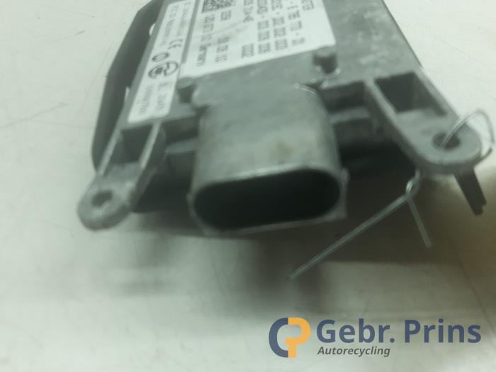 Dode hoek sensor van een BMW 5 serie Touring (F11) 525d 24V 2010
