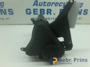 Gebruikte Expansievat BMW 5 serie Touring (F11) 525d 24V Prijs € 35,00 Margeregeling aangeboden door Autorec. Gebr. Prins b.v.