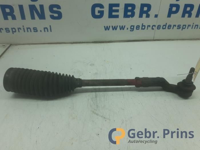 Gebruikte Stuurstang rechts Mazda 5 (CR19) 2.0i 16V Prijs € 20,00 Margeregeling aangeboden door Autorec. Gebr. Prins b.v.