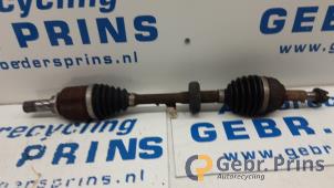 Gebruikte Aandrijfas links-voor Renault Twingo II (CN) 1.5 dCi 90 FAP Prijs € 25,00 Margeregeling aangeboden door Autorec. Gebr. Prins b.v.
