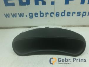 Gebruikte Display Interieur Chevrolet Matiz Prijs € 10,00 Margeregeling aangeboden door Autorec. Gebr. Prins b.v.