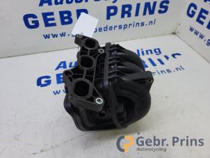 Gebruikte Inlaatspruitstuk Toyota Aygo (B10) 1.0 12V VVT-i Prijs € 40,00 Margeregeling aangeboden door Autorec. Gebr. Prins b.v.