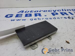 Gebruikte Wireless charger Ford Focus 4 Wagon 1.0 Ti-VCT EcoBoost 12V 125 Prijs € 75,00 Margeregeling aangeboden door Autorec. Gebr. Prins b.v.
