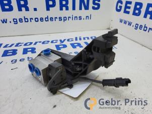 Gebruikte Expansieklep airco Renault Kangoo Express (FW) ZE Prijs € 60,50 Inclusief btw aangeboden door Autorec. Gebr. Prins b.v.