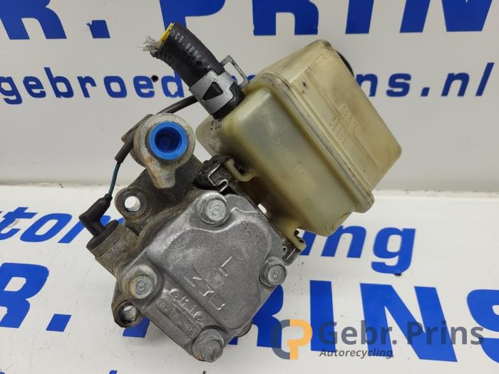 Stuurbekrachtiging Pomp van een Mazda 6 Sportbreak (GY19/89) 2.0 CiDT 16V 2006