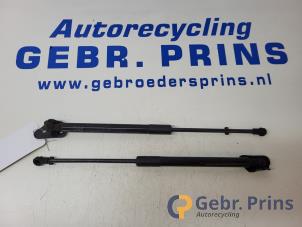 Toyota Yaris Sets Gasdempers Achterklep voorraad