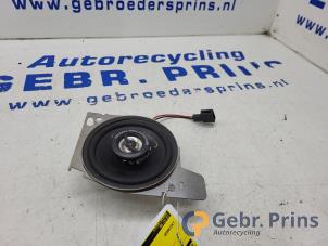 Gebruikte Speaker Peugeot 107 1.0 12V Prijs € 10,00 Margeregeling aangeboden door Autorec. Gebr. Prins b.v.