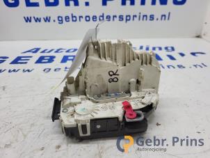 Gebruikte Deurslot Mechaniek 4Deurs rechts-achter Dodge Journey 2.4 16V Prijs € 30,00 Margeregeling aangeboden door Autorec. Gebr. Prins b.v.