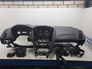 Gebruikte Airbag set + dashboard Ford Focus 3 Wagon 1.5 TDCi Prijs € 750,00 Margeregeling aangeboden door Autorec. Gebr. Prins b.v.