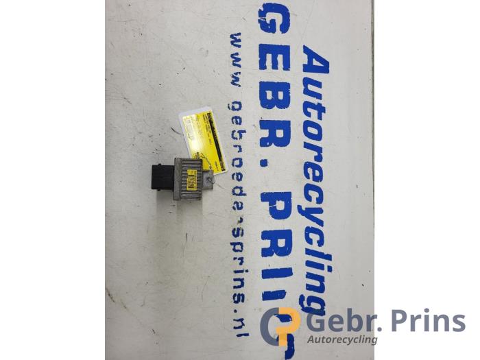 Gebruikte Module Koeling Renault Twingo II (CN) 1.5 dCi 90 FAP Prijs € 25,00 Margeregeling aangeboden door Autorec. Gebr. Prins b.v.