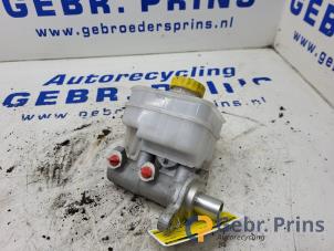 Gebruikte Hoofdremcilinder Iveco New Daily VI 35C18,35S18,40C18,50C18,60C18,65C18,70C18 Prijs € 90,75 Inclusief btw aangeboden door Autorec. Gebr. Prins b.v.