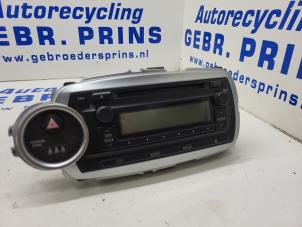 Gebruikte Radio CD Speler Toyota Yaris III (P13) 1.0 12V VVT-i Prijs € 75,00 Margeregeling aangeboden door Autorec. Gebr. Prins b.v.